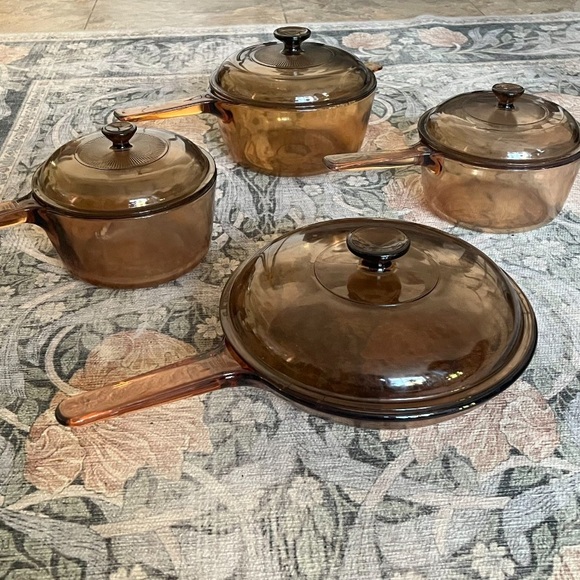 Corningware Brown Glass Cookware Set with Lids - Picture 2 of 2